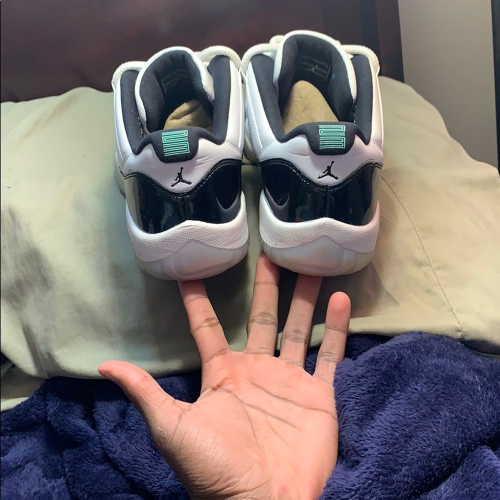 Jordan 11s - Picture 3 of 4